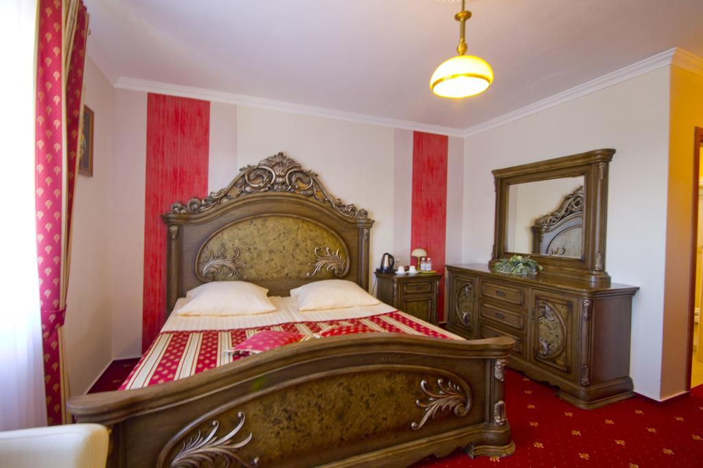 Villa Tropikana เวบา ภายนอก รูปภาพ